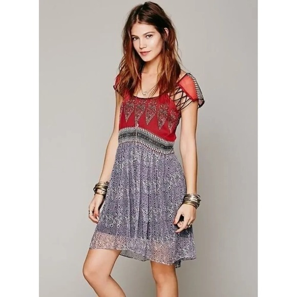 Free People Dresses & Skirts - Free People Flaming Hearts mini dress women S/P red purple mixed print boho